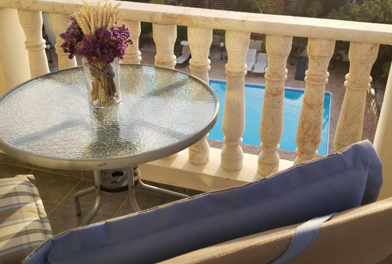 Penthouse Apartment Universal Пафос Экстерьер фото